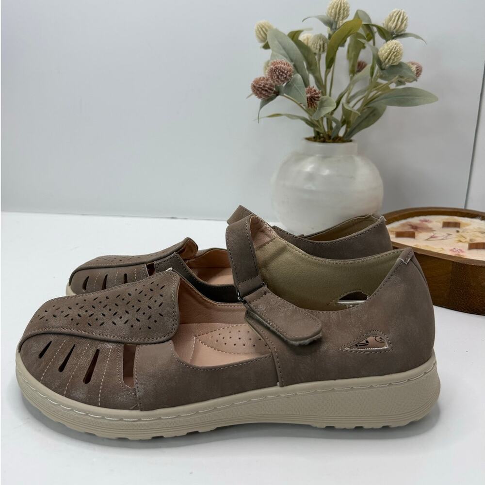 Flexus by Spring Step Otero Comfort Sandals Taupe Women 9.5/EU 40 NWOB Casual